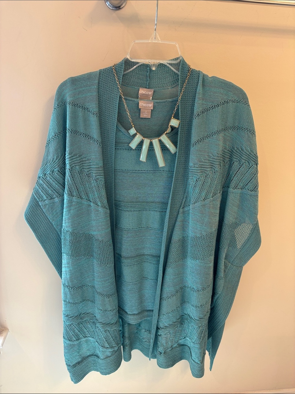 Chico's  NWT Turquoise Open-Front Knit Ruana & (NWOT) Marching Shell w/ necklace